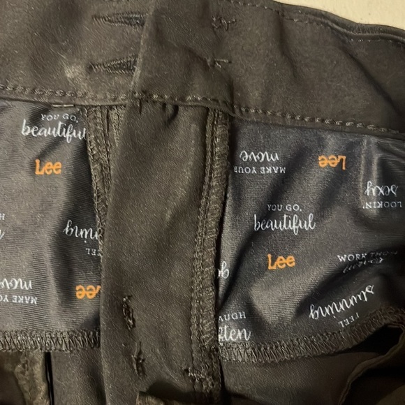 Lee jeans, reg. fit, straight leg. Secret Shape. Sz 8P - Picture 9 of 9